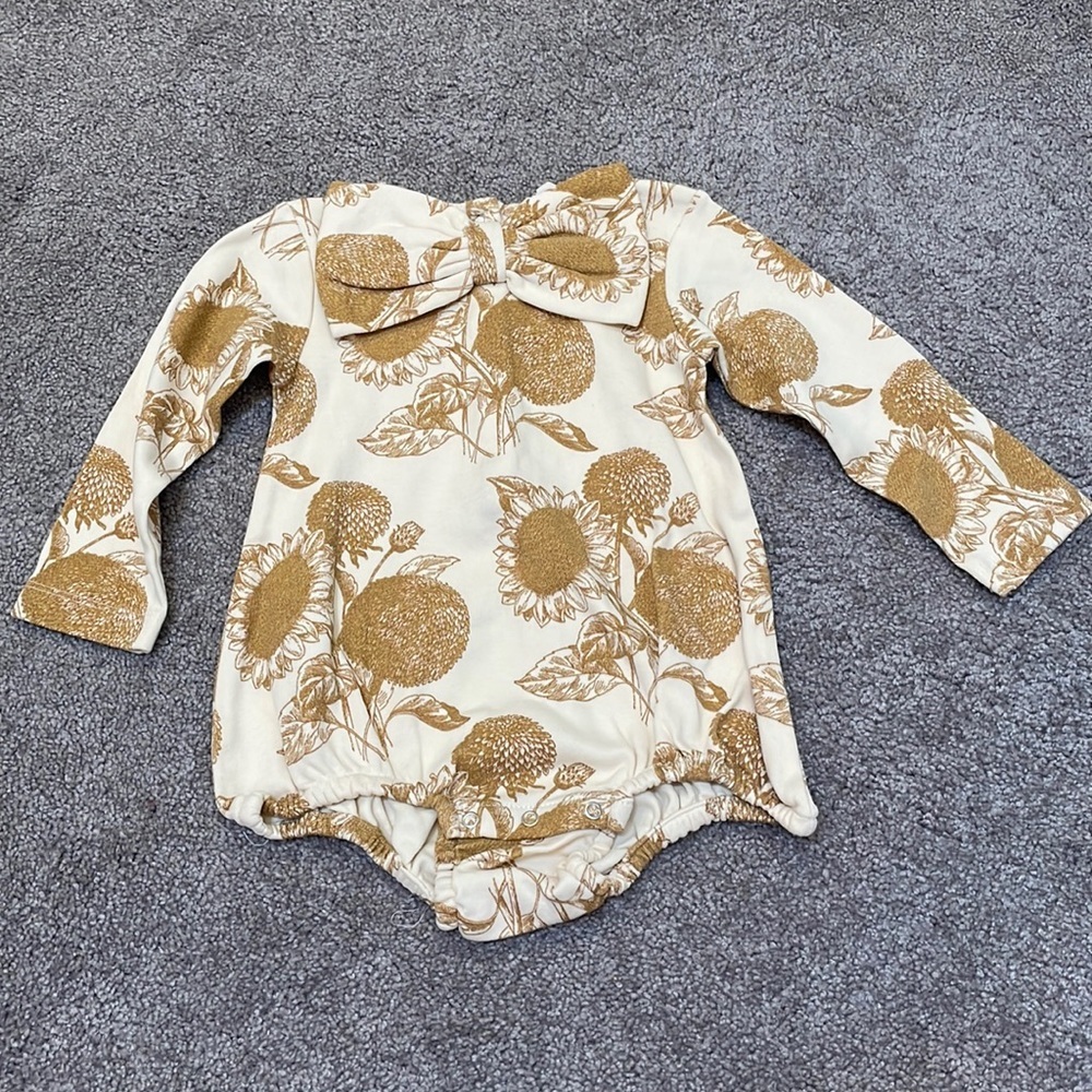 Kate Quinn Sunflower Bow Bubble